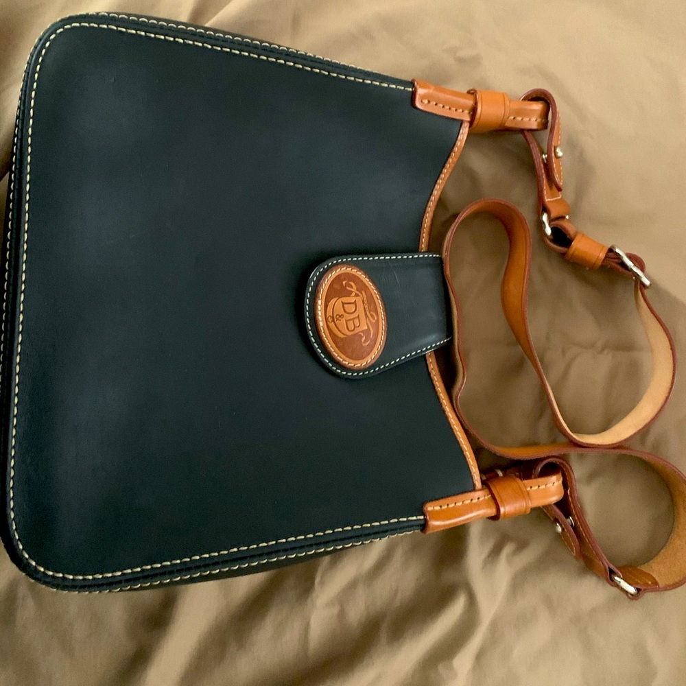 Dooney and Bourke leather purse